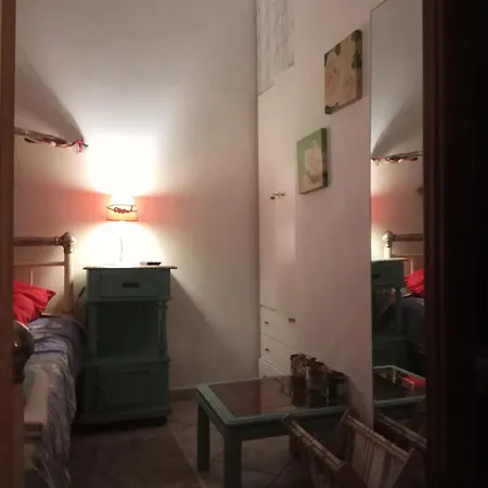 Maria's Syros * إرموبولّي
