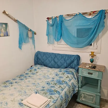 Maria's Syros * إرموبولّي