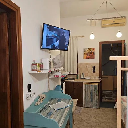 Maria's Syros إرموبولّي